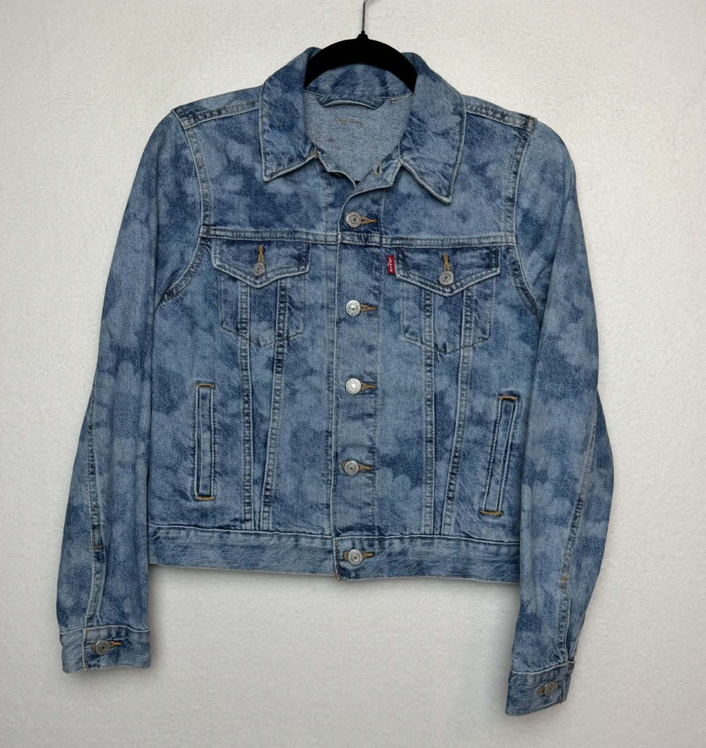 Levi's Women's Original Trucker Jean Jacket Hazy Daisy Light Wash Floral Print